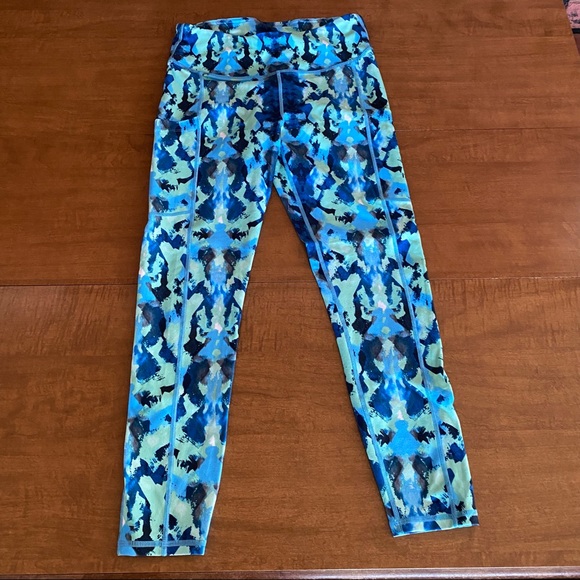 Fabletics Pants - Fabletics Capris